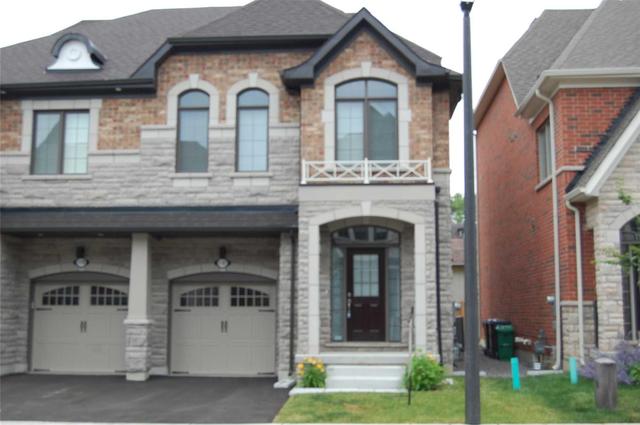 1181 Carnegie Dr, House semidetached with 3 bedrooms, 3 bathrooms and 1 parking in Mississauga ON | Image 1