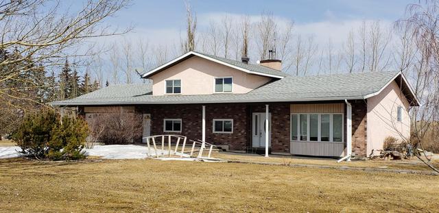 35403 Range Road 261, House detached with 4 bedrooms, 1 bathrooms and 10 parking in Red Deer County AB | Image 2