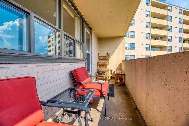 703 - 700 Dynes Rd, Condo with 2 bedrooms, 2 bathrooms and 2 parking in Burlington ON | Image 10