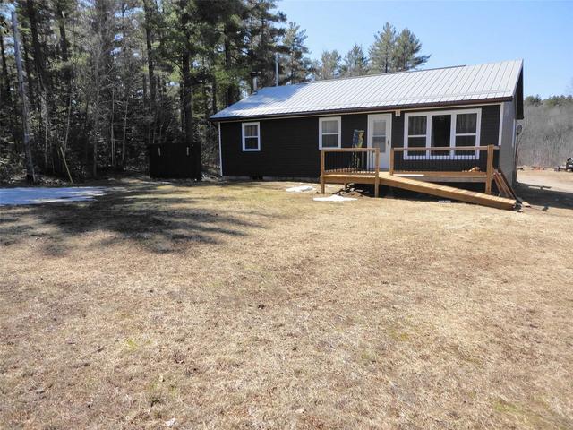 14756 Highway 41, House detached with 3 bedrooms, 1 bathrooms and 8 parking in North Frontenac ON | Image 1