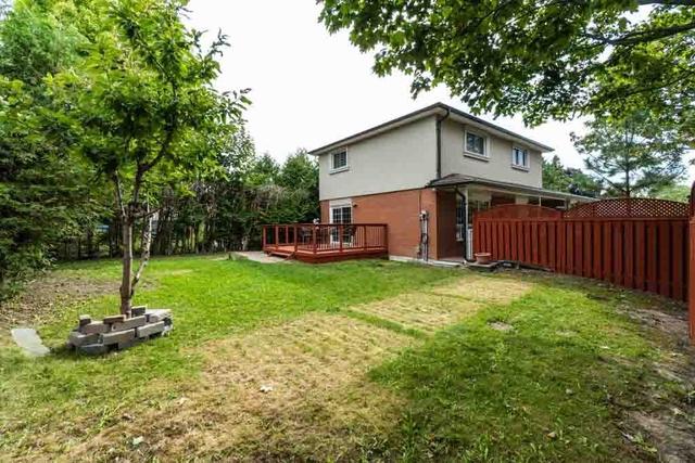 62 Langevin Cres, House detached with 4 bedrooms, 4 bathrooms and 4 parking in Toronto ON | Image 29