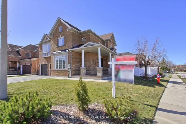 66 Wild Indigo Cres, House detached with 4 bedrooms, 4 bathrooms and 6 parking in Brampton ON | Image 12
