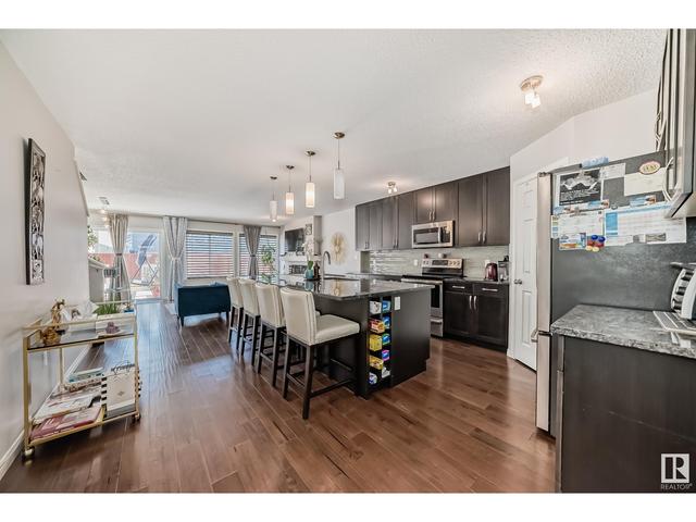 2121 86 St Sw, House semidetached with 3 bedrooms, 2 bathrooms and null parking in Edmonton AB | Image 4