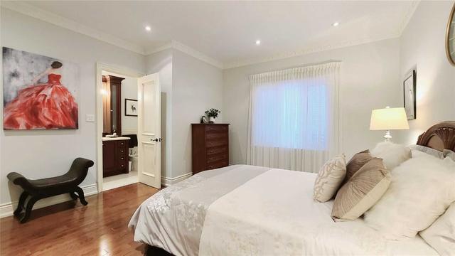 88 May Ave, House detached with 3 bedrooms, 4 bathrooms and 6 parking in Richmond Hill ON | Image 8