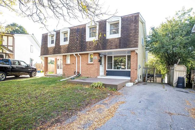 383 Daytona Crt, House semidetached with 3 bedrooms, 1 bathrooms and 2 parking in Oshawa ON | Image 1