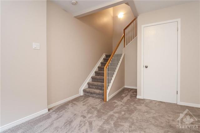 528 Woodchase Street, Townhouse with 3 bedrooms, 3 bathrooms and 3 parking in Ottawa ON | Image 23