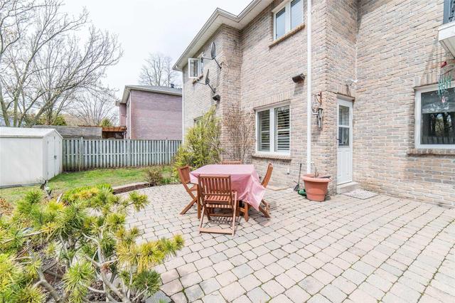 16 Tanis Cres, House detached with 4 bedrooms, 4 bathrooms and 4 parking in Toronto ON | Image 17