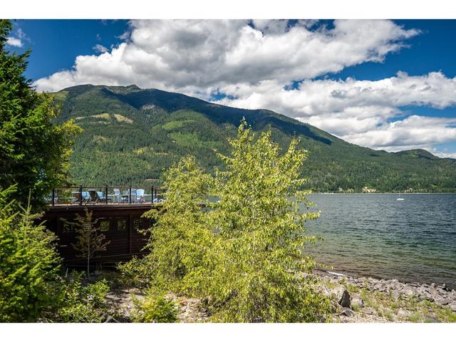 285 Kootenay Lake Road, House detached with 3 bedrooms, 4 bathrooms and 2 parking in Central Kootenay E BC | Image 99