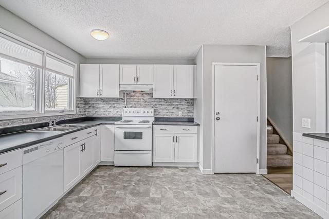 192 Penbrooke Close Se, House detached with 5 bedrooms, 2 bathrooms and 3 parking in Calgary AB | Image 5