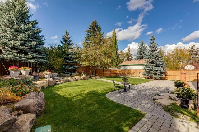 920 Crescent Boulevard Sw, House detached with 4 bedrooms, 5 bathrooms and 4 parking in Calgary AB | Image 35