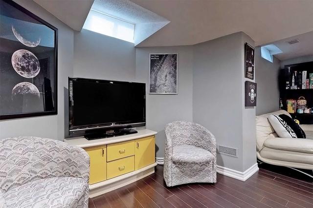81 Beaumont Pl, Townhouse with 3 bedrooms, 3 bathrooms and 2 parking in Vaughan ON | Image 26
