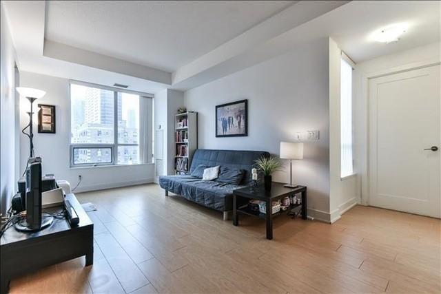 401 - 120 Homewood Ave, Condo with 2 bedrooms, 2 bathrooms and 1 parking in Toronto ON | Image 6