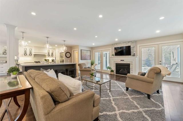 2153 Deyncourt Dr, House detached with 4 bedrooms, 4 bathrooms and 7 parking in Burlington ON | Image 38