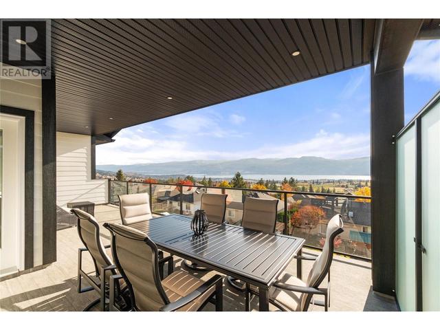 2827 Copper Ridge Drive, House detached with 5 bedrooms, 4 bathrooms and 6 parking in West Kelowna BC | Image 11
