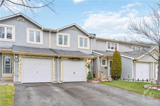 46 Bujold Court, Townhouse with 4 bedrooms, 3 bathrooms and 2 parking in Ottawa ON | Image 2