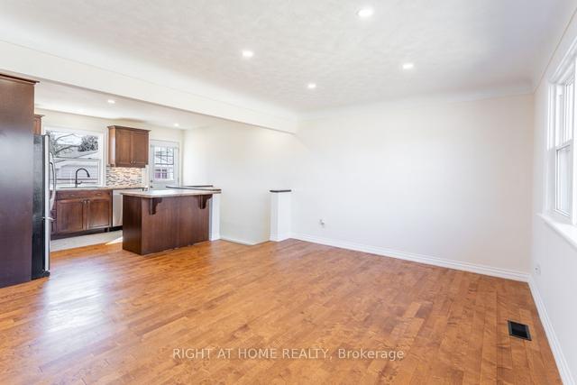 279 East 45th St, House detached with 2 bedrooms, 2 bathrooms and 3 parking in Hamilton ON | Image 36
