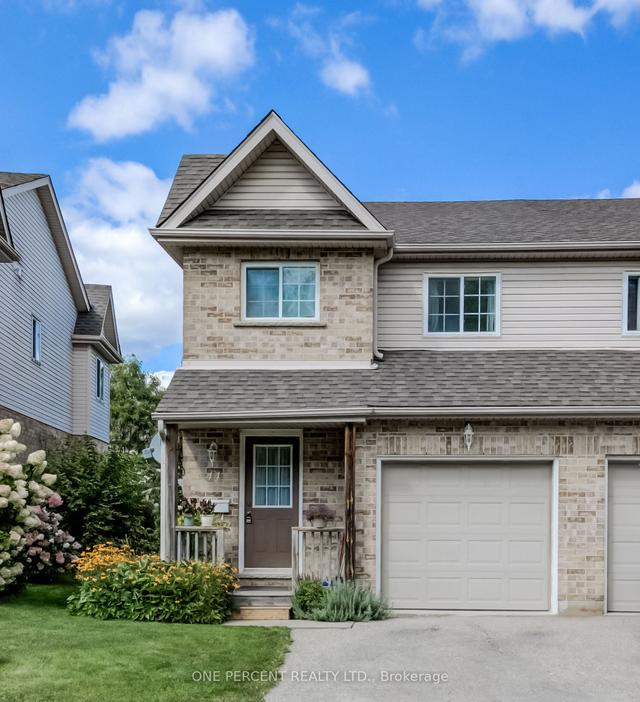 44 - 169 Bismark Dr, Townhouse with 3 bedrooms, 3 bathrooms and 2 parking in Cambridge ON | Image 1