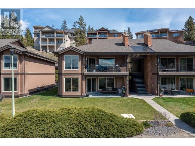 2220 Golf Course Drive, House attached with 2 bedrooms, 2 bathrooms and 2 parking in West Kelowna BC | Image 2