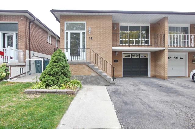 14 Petunias Rd, House semidetached with 3 bedrooms, 2 bathrooms and 3 parking in Brampton ON | Image 1