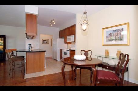 101 - 35 Boardwalk Dr, Condo with 2 bedrooms, 2 bathrooms and 1 parking in Toronto ON | Image 6