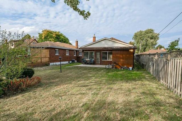 940 Brucedale Ave E, House detached with 3 bedrooms, 2 bathrooms and 3 parking in Hamilton ON | Image 30