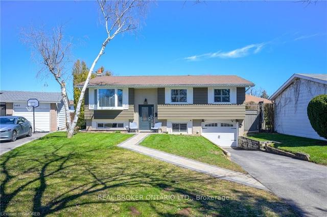 3491 Caplan Cres, House detached with 3 bedrooms, 2 bathrooms and 3 parking in Burlington ON | Image 1