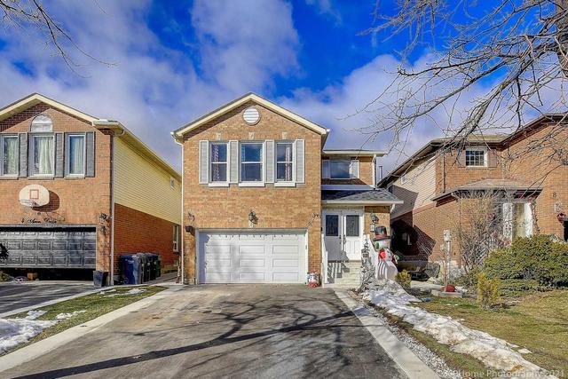 6 Aron Dr, House detached with 4 bedrooms, 4 bathrooms and 2 parking in Brampton ON | Image 1