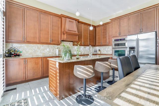 3 Mediterranean Cres, House detached with 4 bedrooms, 4 bathrooms and 6 parking in Brampton ON | Image 10