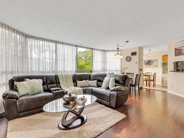 209 - 310 Mill St S, Condo with 2 bedrooms, 2 bathrooms and 1 parking in Brampton ON | Image 10