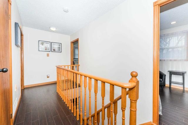 97 Kings Cres, House detached with 3 bedrooms, 2 bathrooms and 4 parking in Ajax ON | Image 21