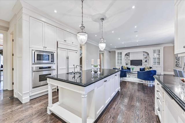 23 Montressor Dr, House detached with 5 bedrooms, 8 bathrooms and 4 parking in Toronto ON | Image 2