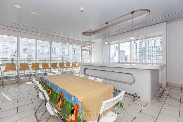 1906 - 220 Victoria St, Condo with 2 bedrooms, 2 bathrooms and 0 parking in Toronto ON | Image 11