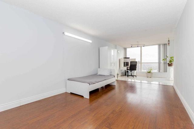 1606 - 1 Rowntree Rd, Condo with 2 bedrooms, 2 bathrooms and 1 parking in Toronto ON | Image 3