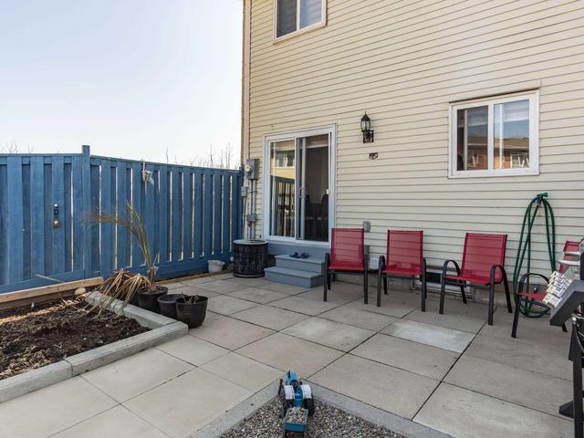 86 Morley Cres, Townhouse with 3 bedrooms, 2 bathrooms and 2 parking in Brampton ON | Image 24