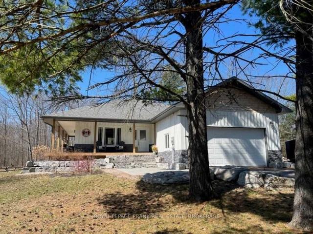2282 County Road 6 Rd, House detached with 2 bedrooms, 3 bathrooms and 8 parking in Douro Dummer ON | Image 28