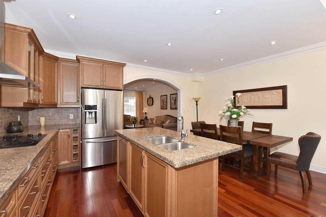 40 Deforest Rd, House detached with 3 bedrooms, 3 bathrooms and 1 parking in Toronto ON | Image 10