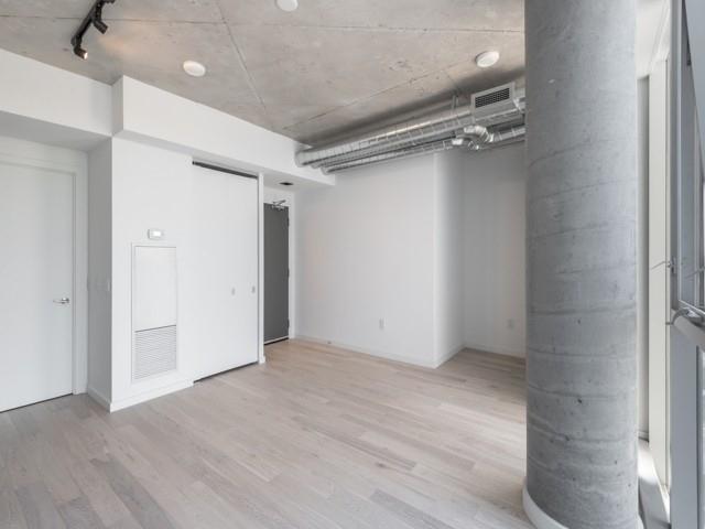 512 - 170 Bayview Ave, Condo with 1 bedrooms, 1 bathrooms and null parking in Toronto ON | Image 6