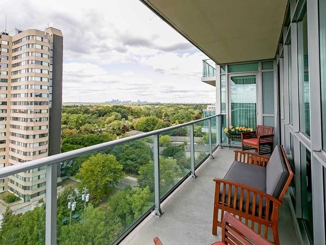 1202 - 1055 Southdown Rd, Condo with 2 bedrooms, 2 bathrooms and 1 parking in Mississauga ON | Image 25