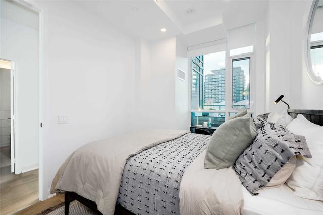 719 - 120 Parliament St, Condo with 2 bedrooms, 2 bathrooms and 1 parking in Toronto ON | Image 7