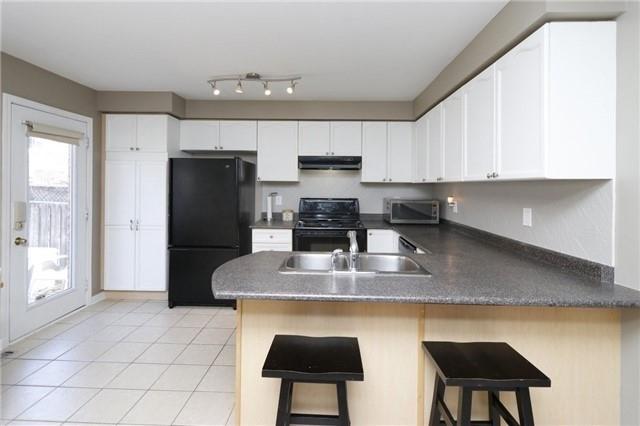 611 Bennett Blvd, House detached with 3 bedrooms, 3 bathrooms and 2 parking in Milton ON | Image 9