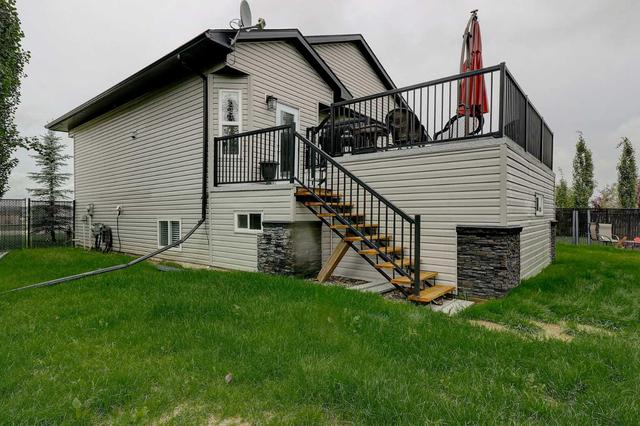10212 93 Avenue, House detached with 5 bedrooms, 3 bathrooms and 6 parking in Sexsmith AB | Image 42