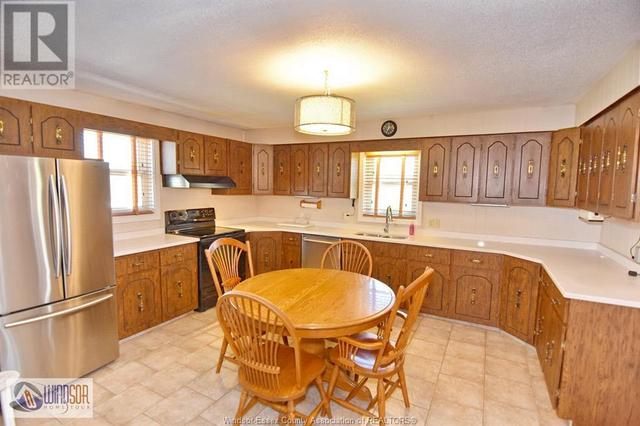 2803 County Rd 27, House detached with 3 bedrooms, 2 bathrooms and null parking in Lakeshore ON | Image 26
