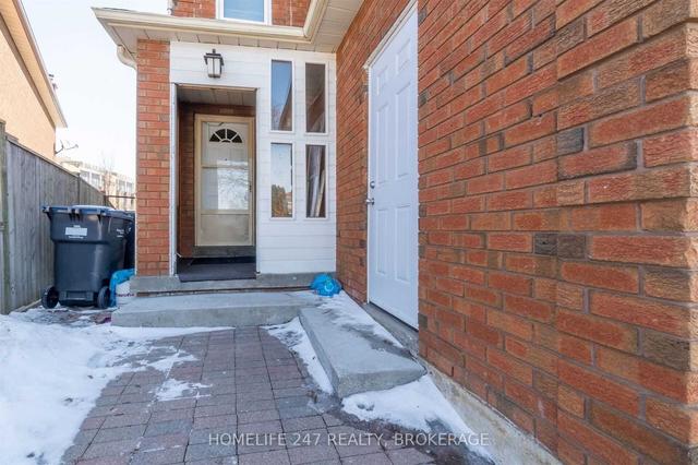 114 Daffodil Pl N, House detached with 3 bedrooms, 4 bathrooms and 8 parking in Brampton ON | Image 23