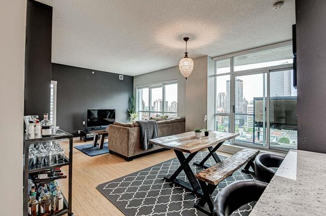 1506 - 788 12 Avenue Sw, Condo with 2 bedrooms, 2 bathrooms and 1 parking in Calgary AB | Image 12