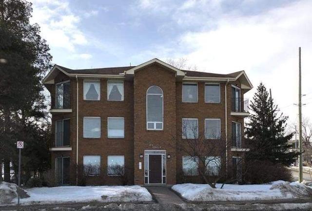 89 Gowan St, House detached with 9 bedrooms, 6 bathrooms and 6 parking in Barrie ON | Image 1