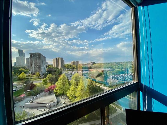 1019 - 50 Mississauga Valley Blvd, Condo with 3 bedrooms, 2 bathrooms and 1 parking in Mississauga ON | Image 9
