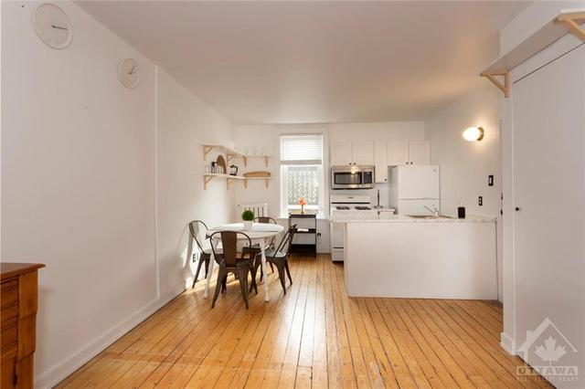 4 - 208 Clarence Street, Condo with 1 bedrooms, 1 bathrooms and null parking in Ottawa ON | Image 3