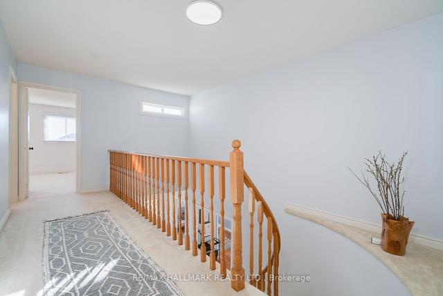 38 West Side Dr, House detached with 4 bedrooms, 3 bathrooms and 6 parking in Markham ON | Image 13