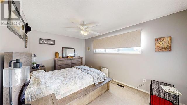 27 Ross Glen Place Se, House detached with 3 bedrooms, 2 bathrooms and 3 parking in Medicine Hat AB | Image 10