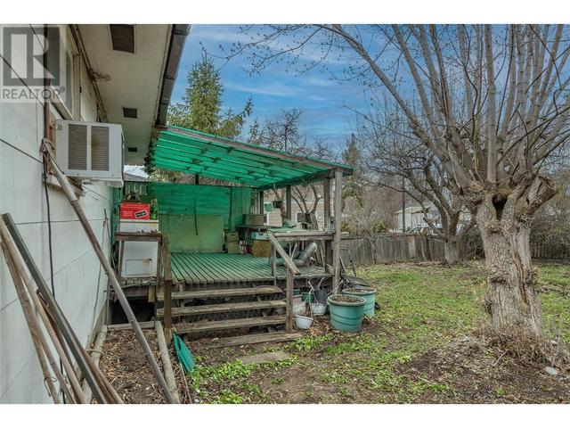 1503 31 Street, House detached with 2 bedrooms, 1 bathrooms and 1 parking in Vernon BC | Image 24